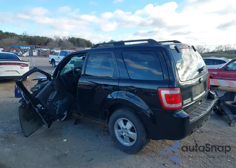 2010 Ford Escape Xlt from USA, damaged, VIN 1FMCU0D70AKB00836